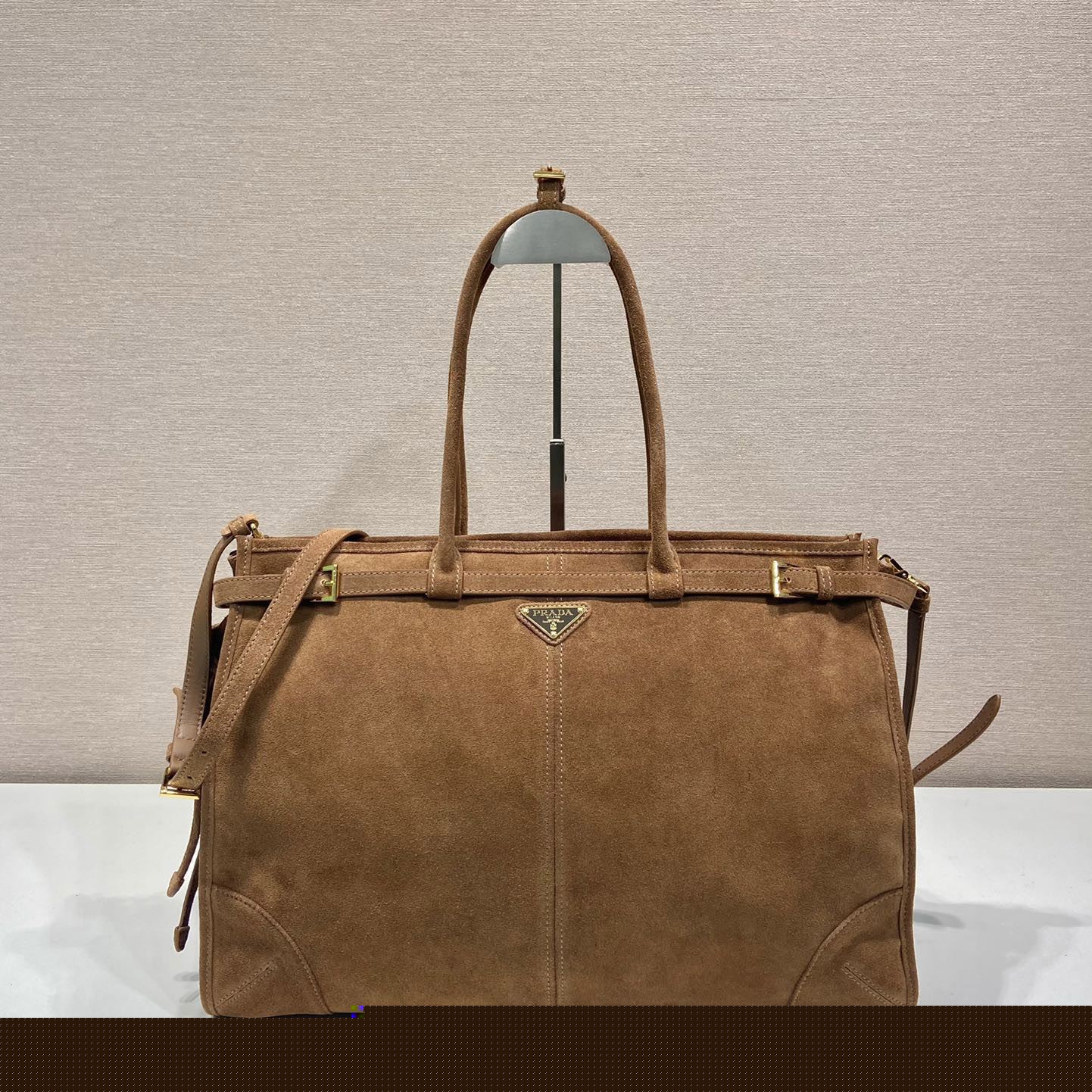 Pra*a top handle bags